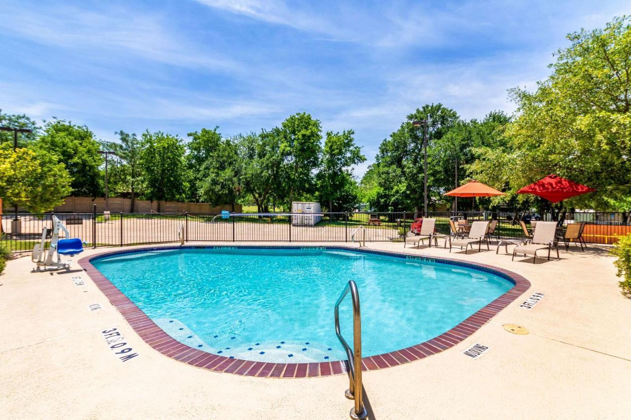 Quality Inn & Suites Lampasas Exteriér fotografie